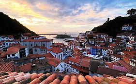 Ventana Al Cielo De Cudillero By Batuecas